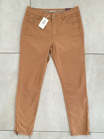Leichte Damen Hose von NILE. Gr. M. NEU. Regular.